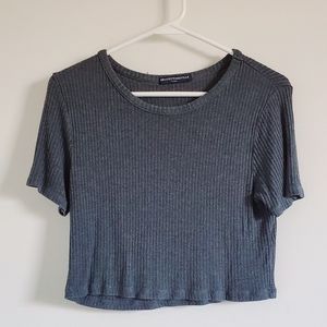 Brandy Melville ribbed crop top